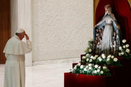 Roman Pontiff worships statue